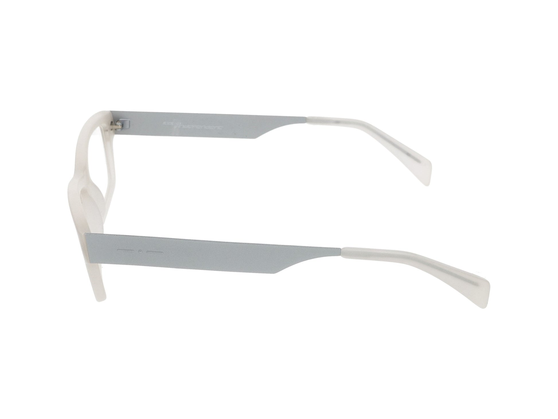 5583 white . 51.00 / white .